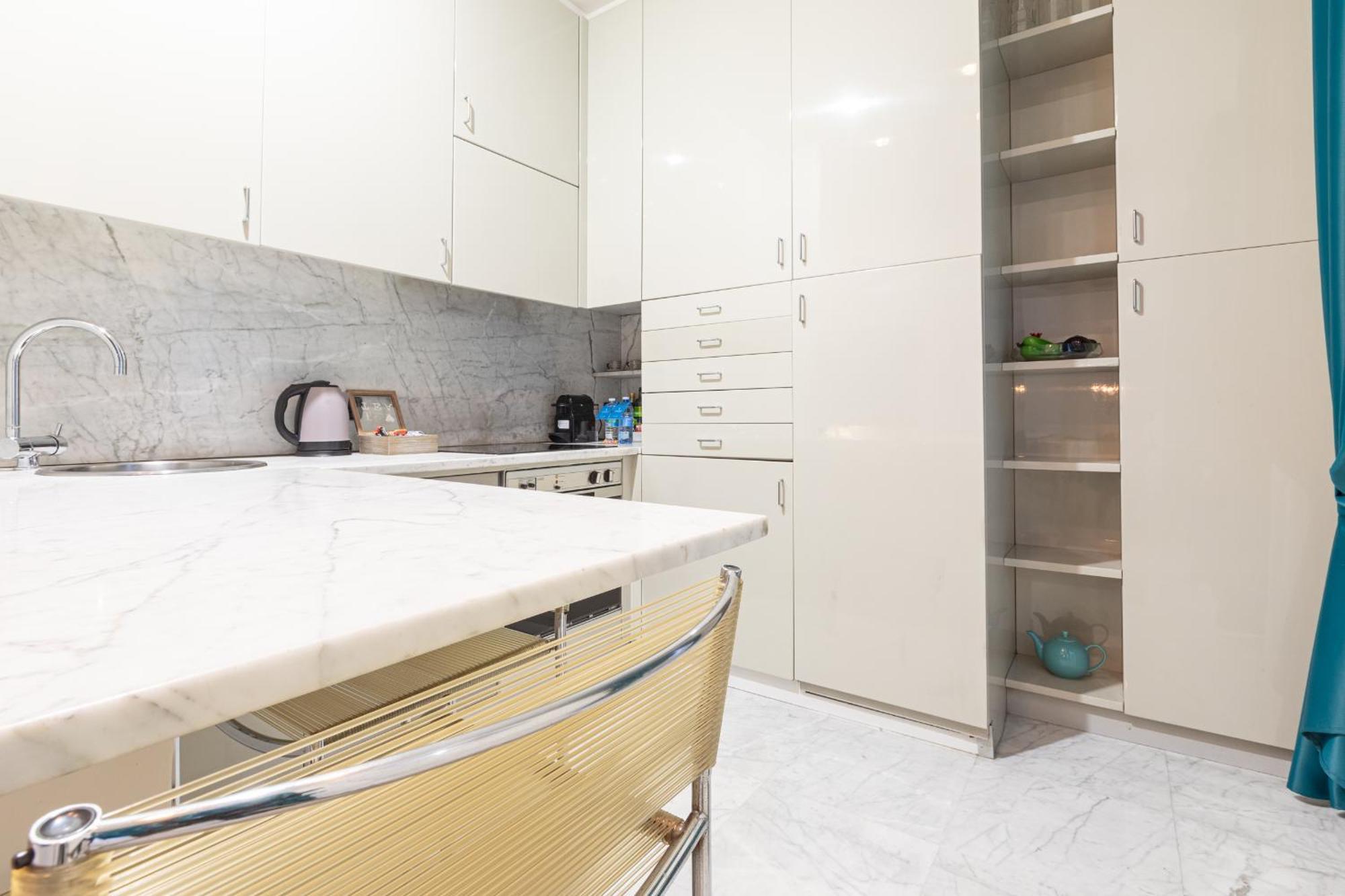 Monte Napoleone Split-Level Terrace Apartment - Top Collection Milan Bagian luar foto