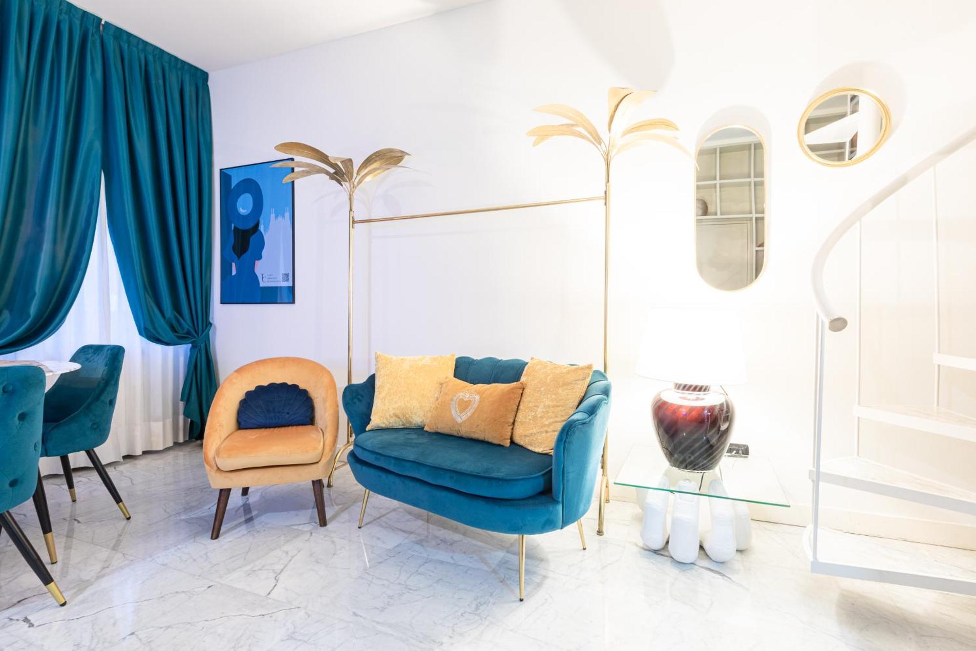 Monte Napoleone Split-Level Terrace Apartment - Top Collection Milan Bagian luar foto