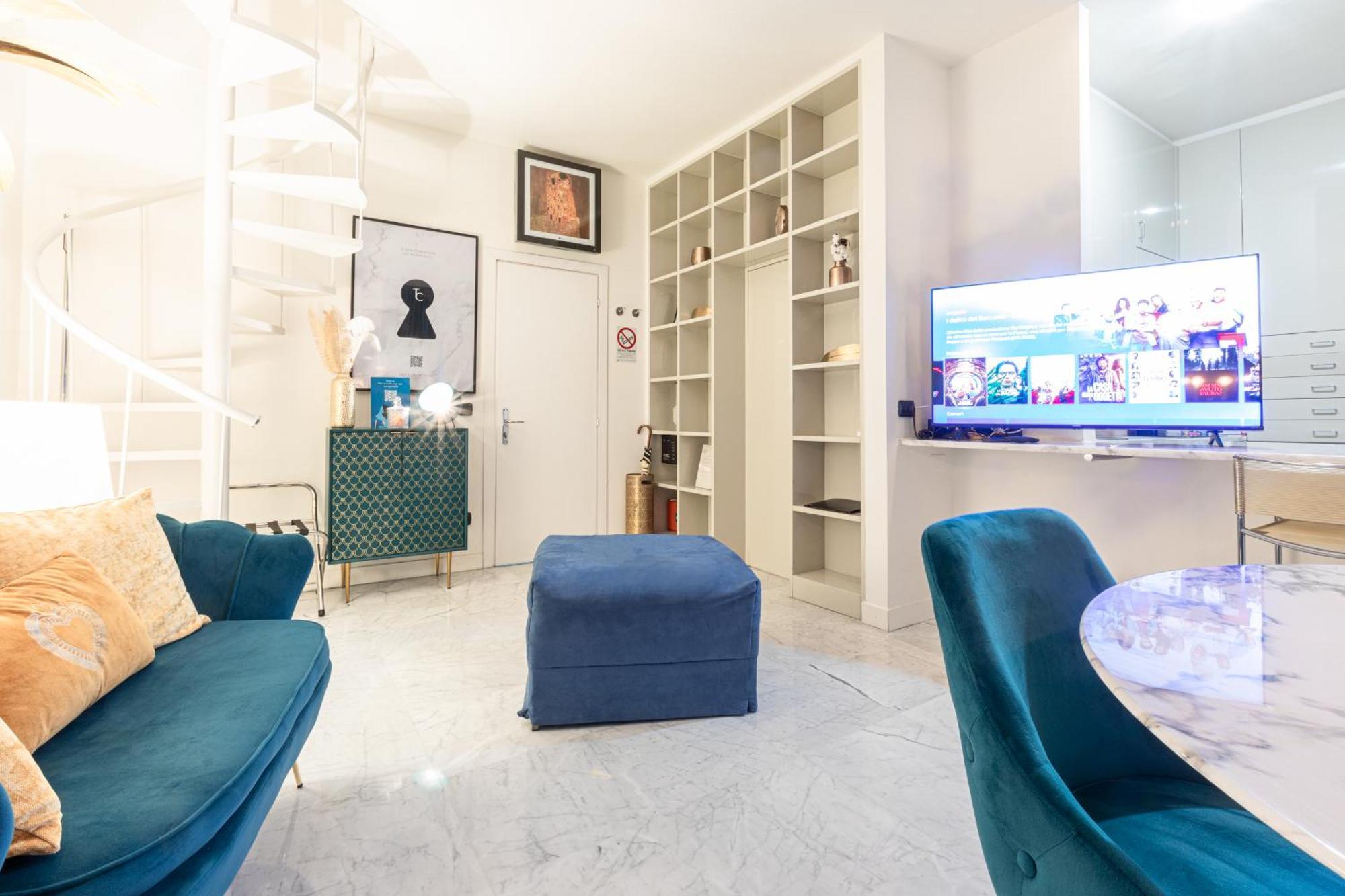 Monte Napoleone Split-Level Terrace Apartment - Top Collection Milan Bagian luar foto